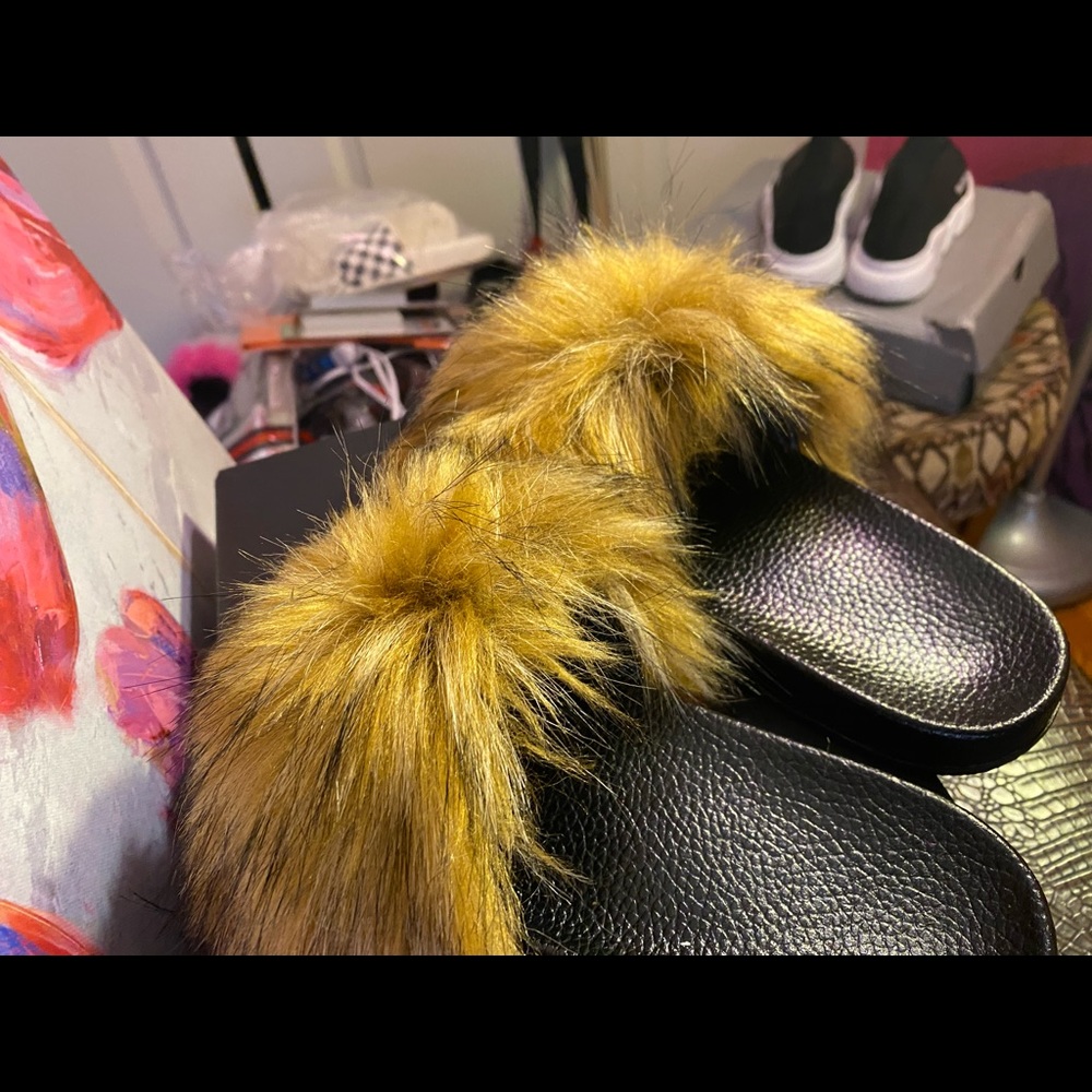 Womens fur slides